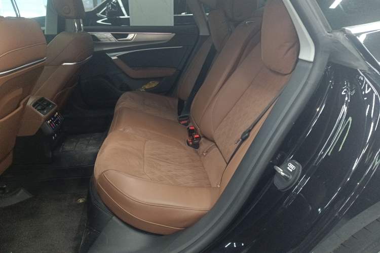 Used Audi A7L 2024 45 TFSI quattro Luxury Edition Left Rear Seat