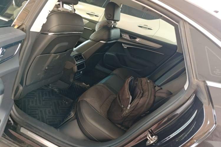 Used Audi A7L 2024 45 TFSI quattro Luxury Edition Left Rear Seat