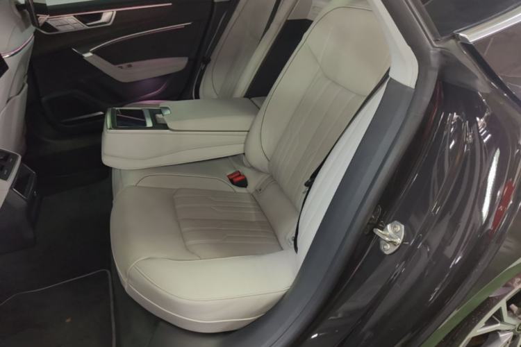 Used Audi A7L 2024 55TFSI quattro S-line Boundary Edition Flow Crystal Package Left Rear Seat