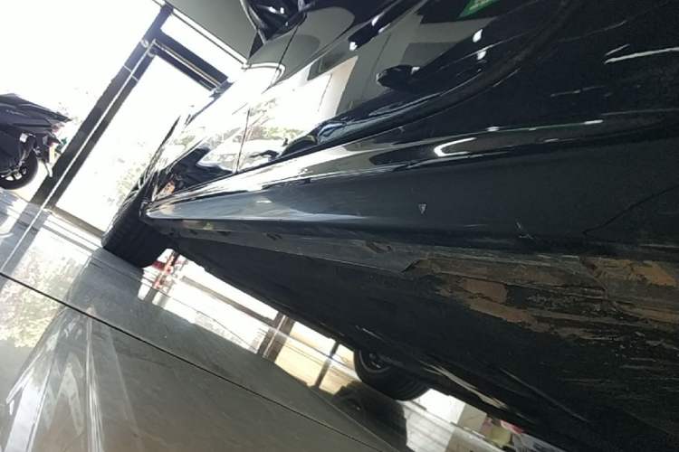 Used Audi A7L 2024 45 TFSI Luxury Edition Left Side Sill