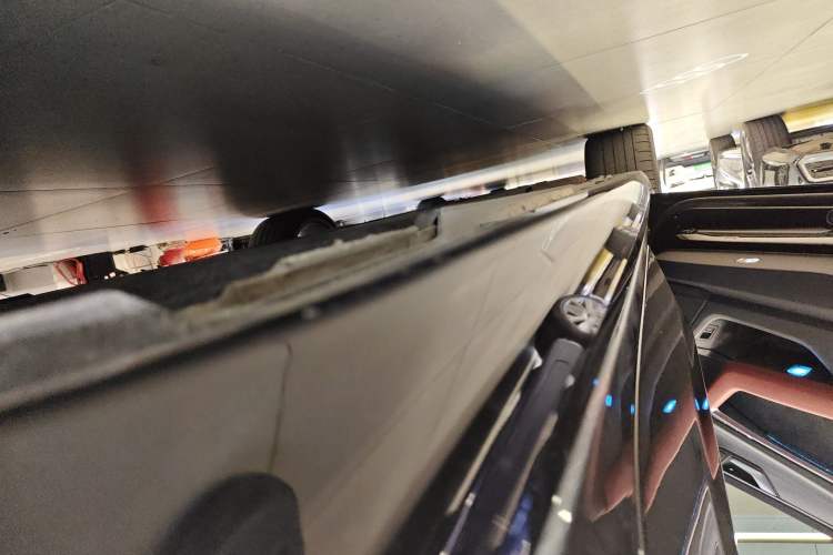 Used Audi A7L 2024 45 TFSI quattro S-line Black Warrior Edition Left Side Sill