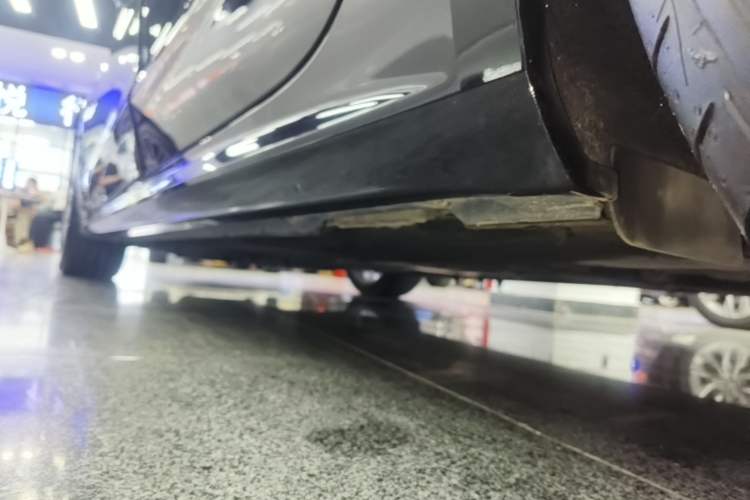 Used Audi A7L 2024 45 TFSI quattro Luxury Edition Left Side Sill