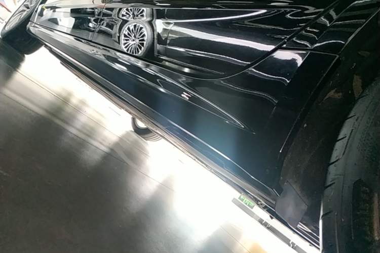 Used Audi A7L 2024 45TFSI S-line Dream-Building Edition Flow Crystal Package Left Side Sill