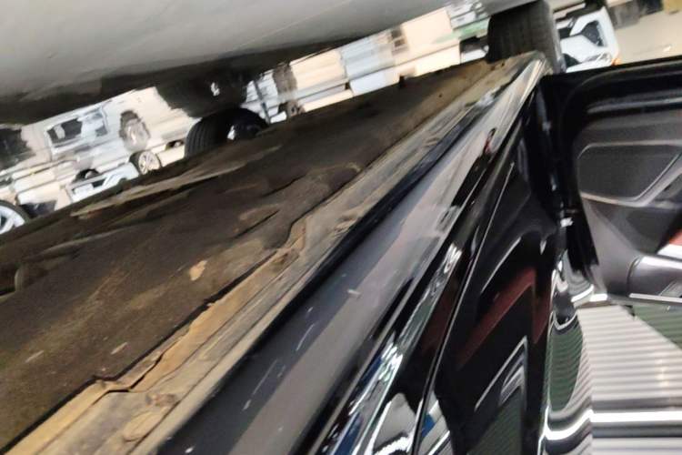 Used Audi A7L 2024 45 TFSI quattro Black Warrior Edition Left Side Sill