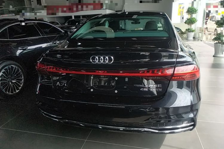 Used Audi A7L 2024 45TFSI S-line Dream-Building Edition Flow Crystal Package Rear