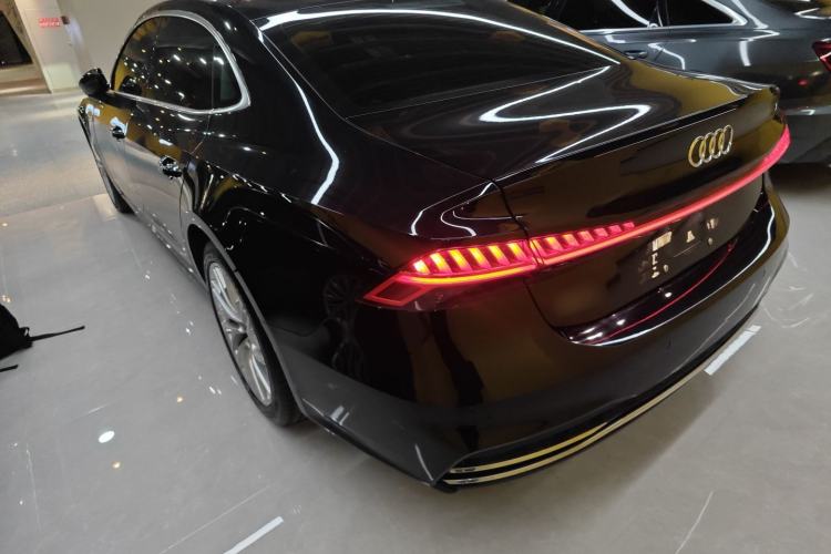 Used Audi A7L 2024 45TFSI S-line Dream-Building Edition Flow Crystal Package Rear Left 45 Deg