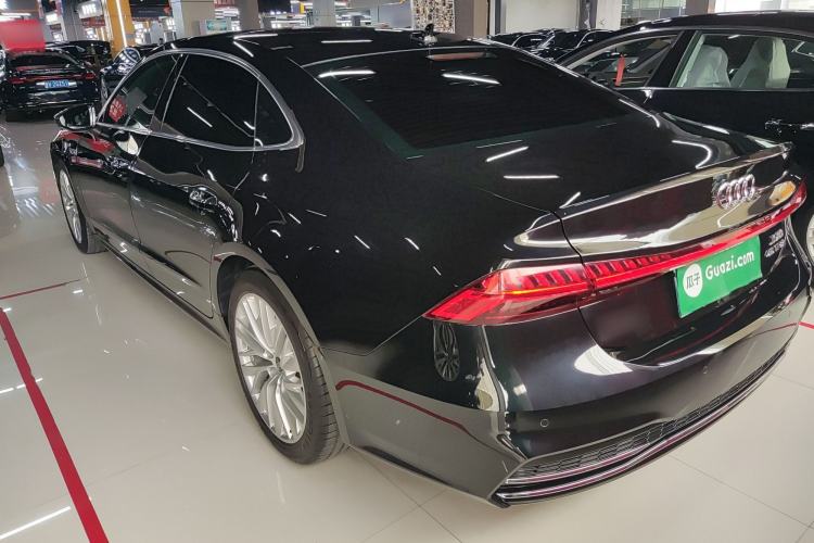 Used Audi A7L 2024 45TFSI S-line Dream-Building Edition Flow Crystal Package Rear Left 45 Deg