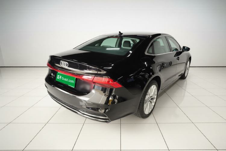 Used Audi A7L 2024 45TFSI S-line Dream-Building Edition Flow Crystal Package Rear Right 45 Deg