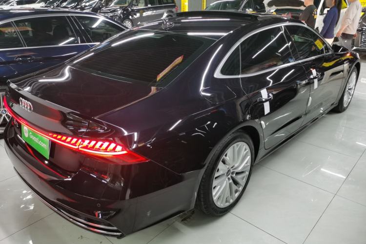 Used Audi A7L 2024 45TFSI S-line Dream-Building Edition Flow Crystal Package Rear Right 45 Deg