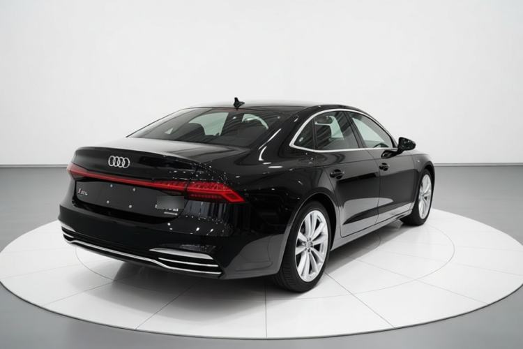 Used Audi A7L 2024 45TFSI S-line Dream-Building Edition Flow Crystal Package Rear Right 45 Deg