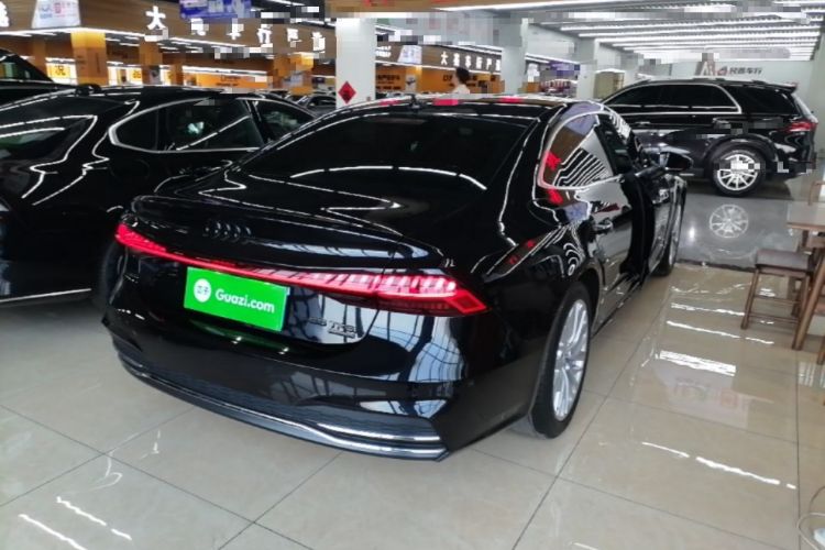Used Audi A7L 2024 45TFSI S-line Dream-Building Edition Flow Crystal Package Rear Right 45 Deg