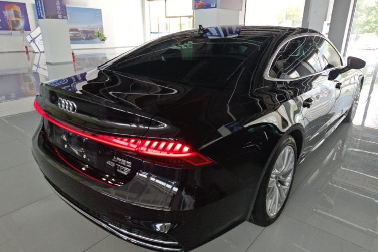 Used Audi A7L 2024 45TFSI S-line Dream-Building Edition Flow Crystal Package Rear Right 45 Deg