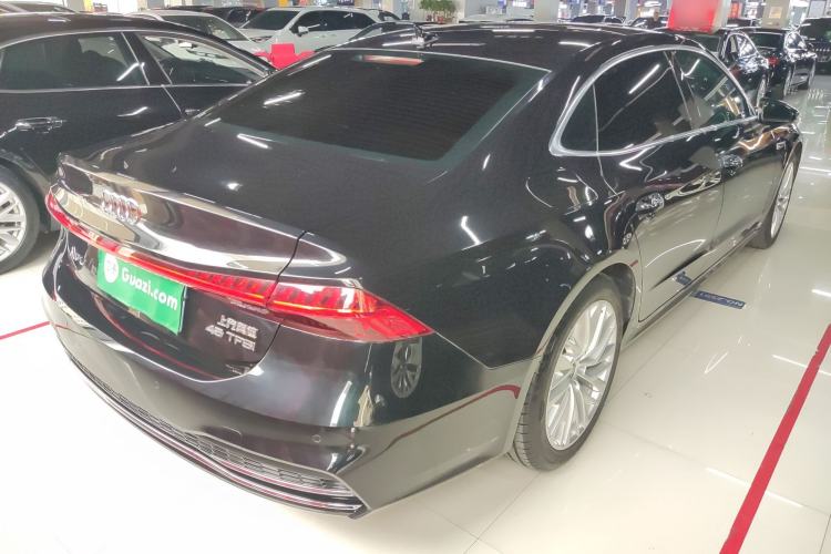 Used Audi A7L 2024 45TFSI S-line Dream-Building Edition Flow Crystal Package Rear Right 45 Deg
