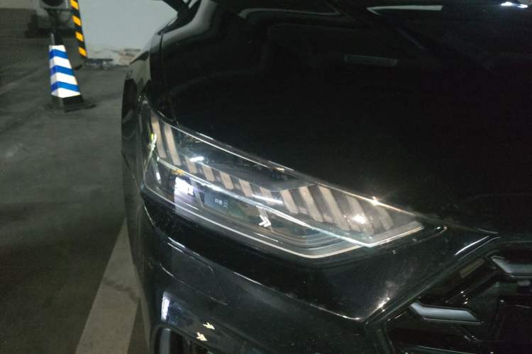 Used Audi A7L 2024 45 TFSI quattro Black Warrior Edition Right Front Headlight