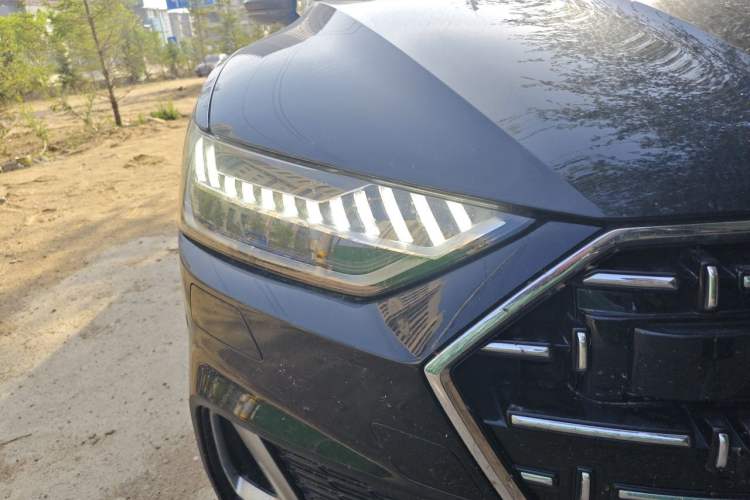 Used Audi A7L 2024 45 TFSI Luxury Edition Right Front Headlight