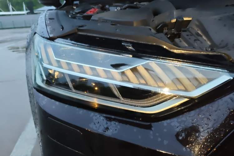 Used Audi A7L 2024 45 TFSI Luxury Edition Right Front Headlight