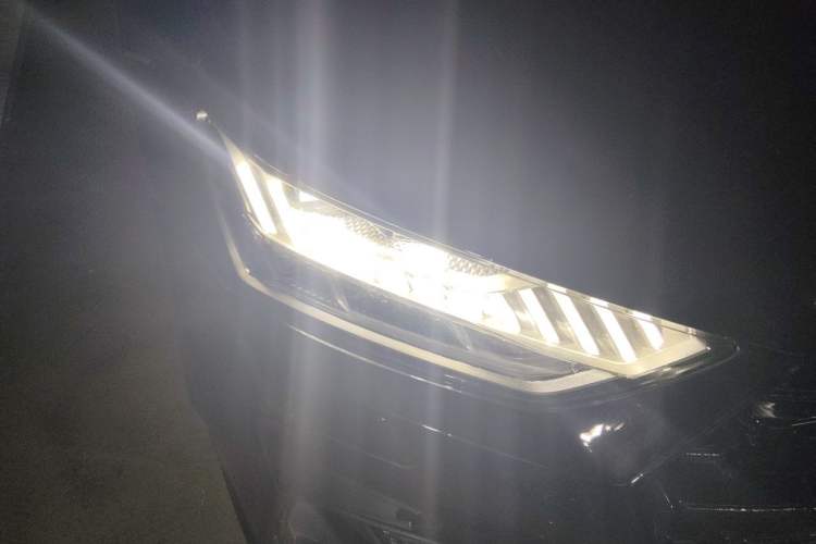 Used Audi A7L 2024 45 TFSI Luxury Edition Right Front Headlight