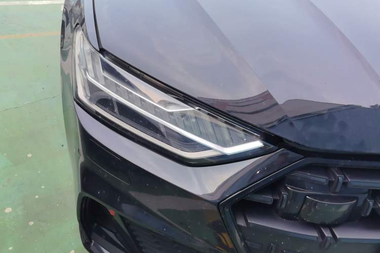 Used Audi A7L 2024 45 TFSI quattro S-line Black Warrior Edition Right Front Headlight