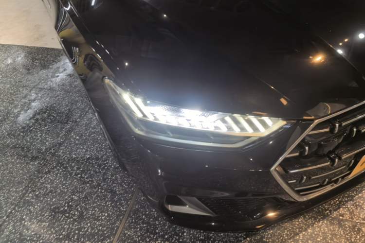 Used Audi A7L 2024 45TFSI S-line Dream-Building Edition Flow Crystal Package Right Front Headlight