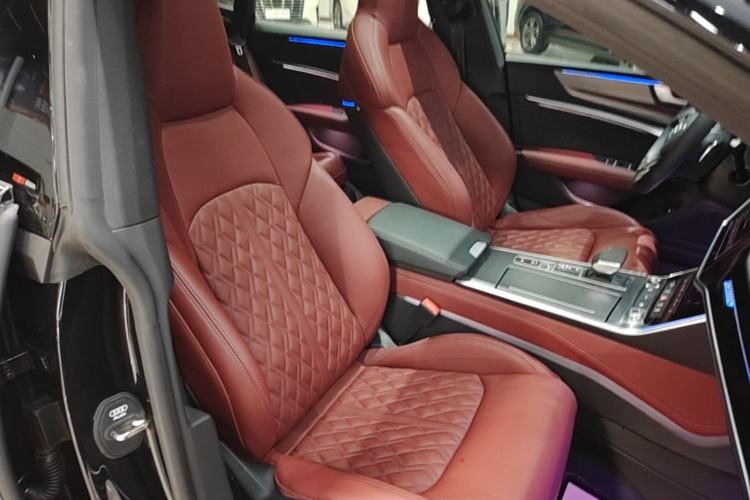 Used Audi A7L 2024 45 TFSI quattro Black Warrior Edition Right Front Seat