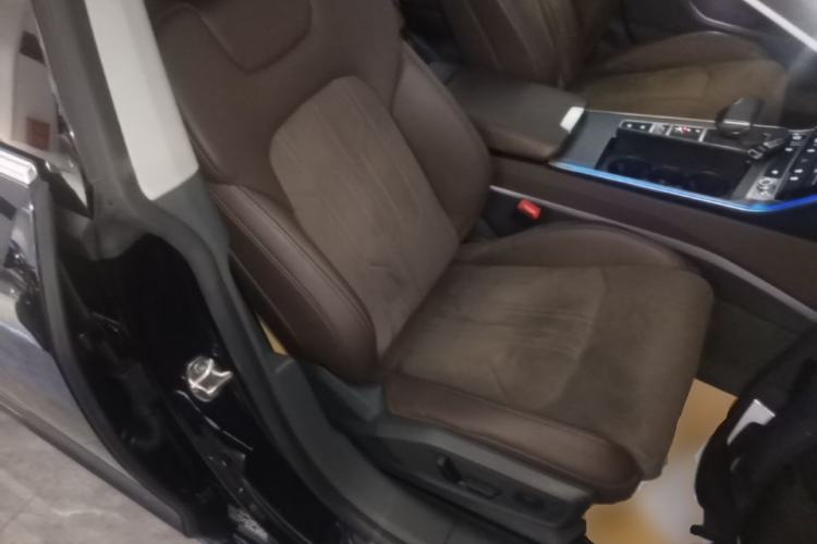 Used Audi A7L 2024 45TFSI S-line Dream-Building Edition Flow Crystal Package Right Front Seat