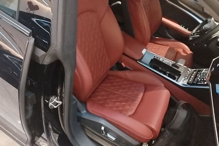 Used Audi A7L 2024 45 TFSI quattro Black Warrior Edition Right Front Seat