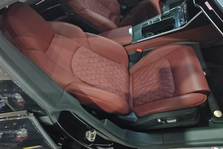 Used Audi A7L 2024 45 TFSI quattro Black Warrior Edition Right Front Seat