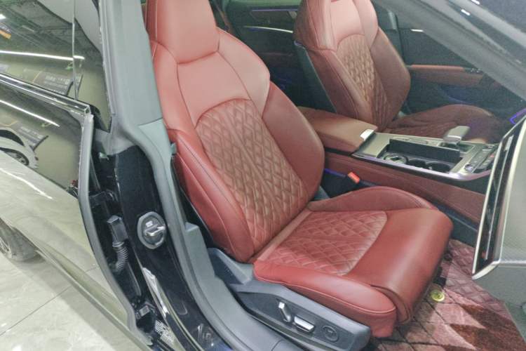 Used Audi A7L 2024 45 TFSI quattro Black Warrior Edition Right Front Seat