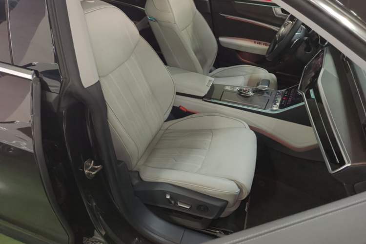 Used Audi A7L 2024 55TFSI quattro S-line Boundary Edition Flow Crystal Package Right Front Seat