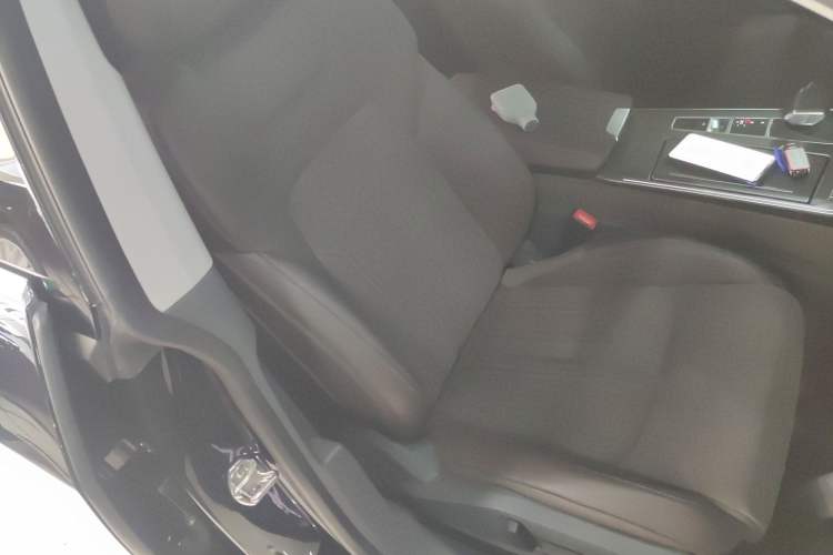 Used Audi A7L 2024 45TFSI S-line Dream-Building Edition Flow Crystal Package Right Front Seat