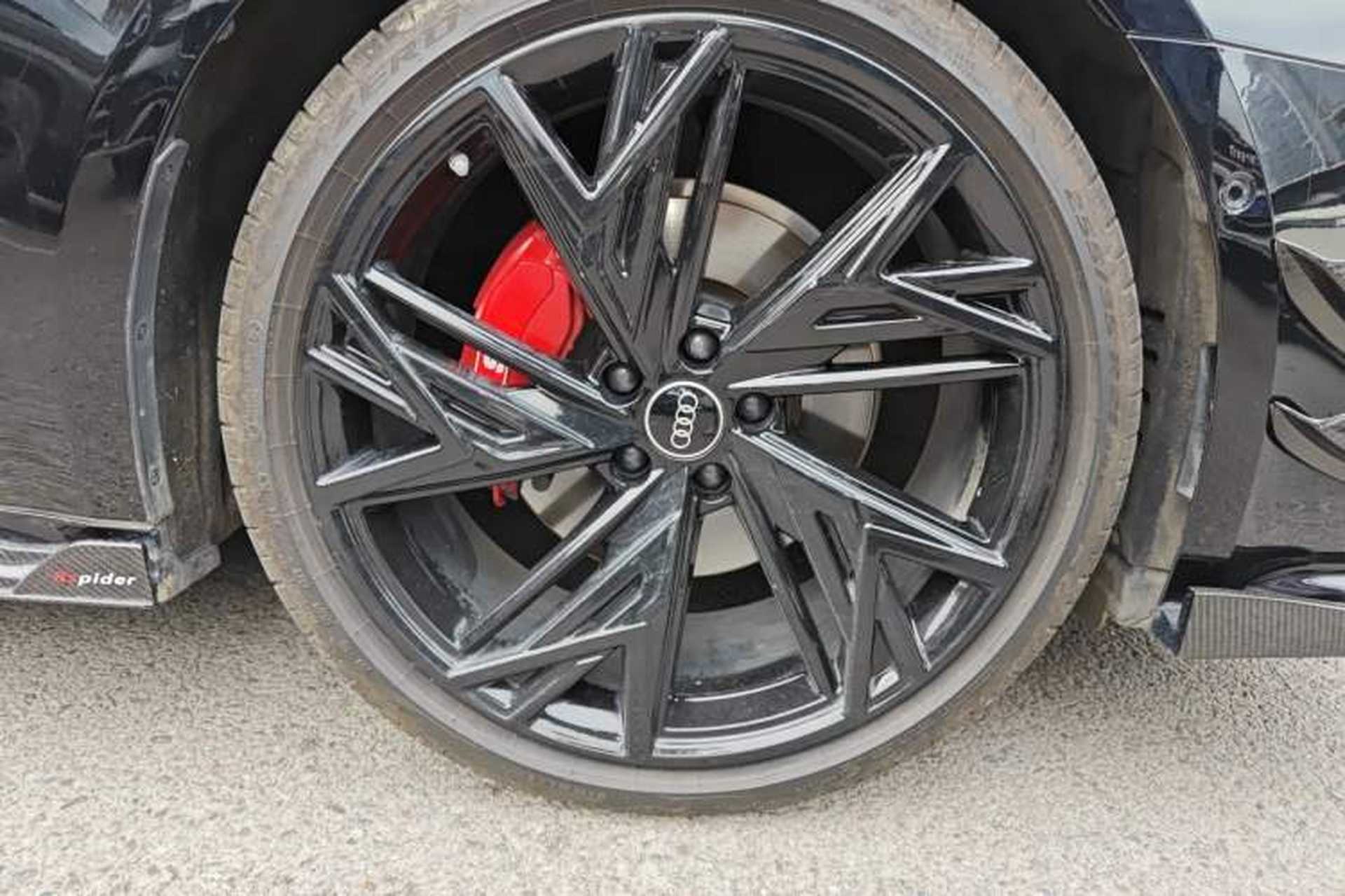 Used Audi A7L 2024 45 TFSI quattro S-line Black Warrior Edition Right Front Wheel Hub