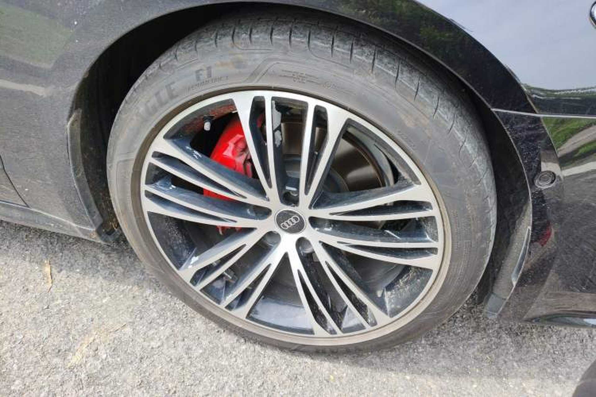 Used Audi A7L 2024 45 TFSI quattro Luxury Edition Right Front Wheel Hub
