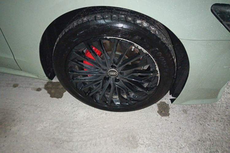 Used Audi A7L 2024 45 TFSI Luxury Edition Right Front Wheel Hub