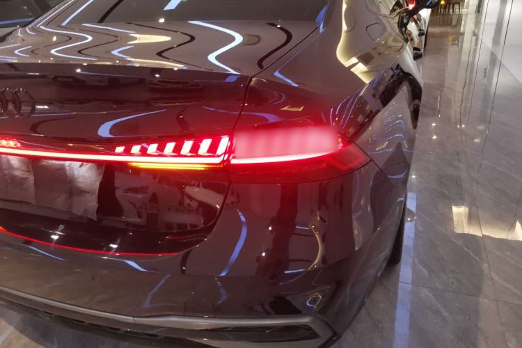 Used Audi A7L 2024 45 TFSI quattro Black Warrior Edition Right Rear Taillight