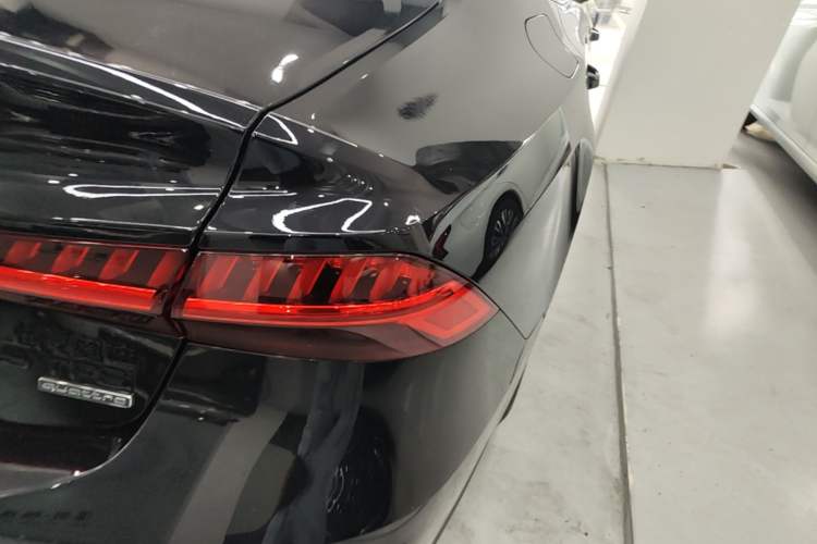 Used Audi A7L 2024 45 TFSI quattro Black Warrior Edition Right Rear Taillight
