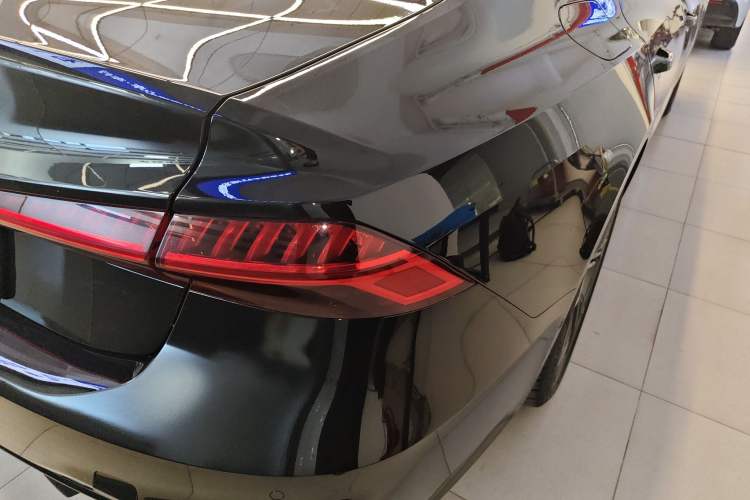 Used Audi A7L 2024 45 TFSI quattro S-line Black Warrior Edition Right Rear Taillight
