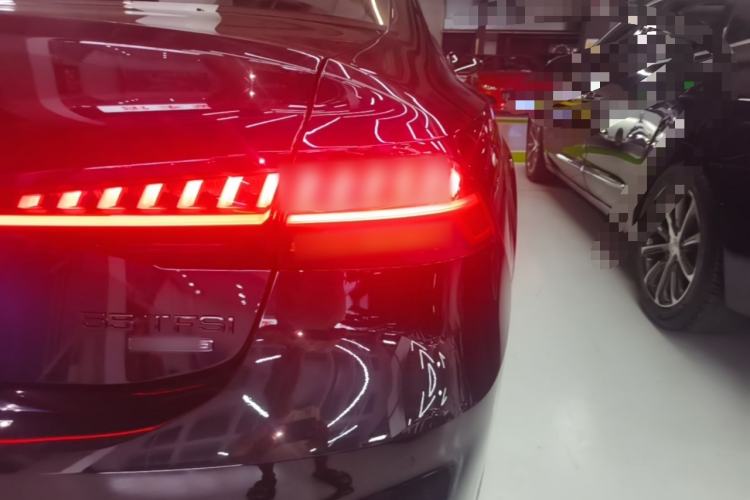 Used Audi A7L 2024 45 TFSI quattro Black Warrior Edition Right Rear Taillight