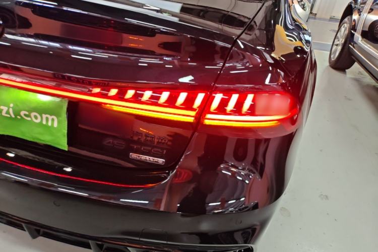 Used Audi A7L 2024 45 TFSI quattro Black Warrior Edition Right Rear Taillight