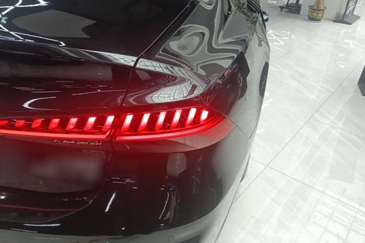 Used Audi A7L 2024 45 TFSI Luxury Edition Right Rear Taillight