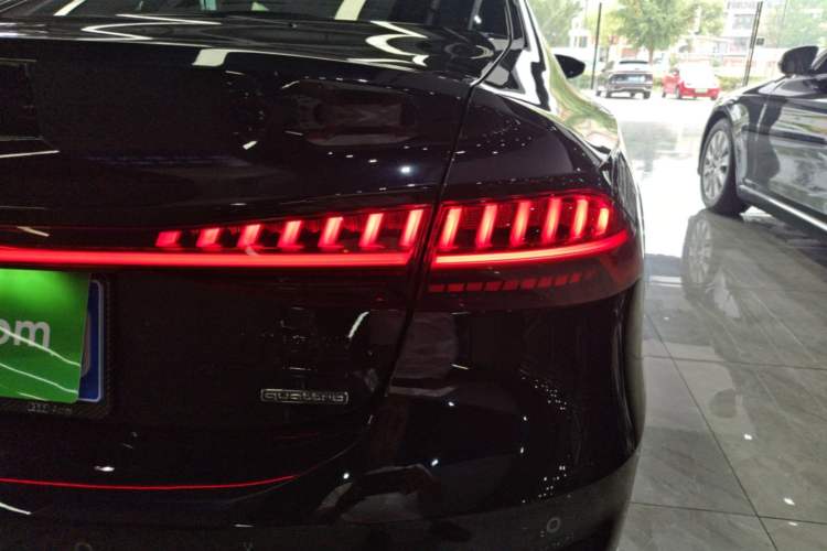 Used Audi A7L 2024 45 TFSI quattro Black Warrior Edition Right Rear Taillight