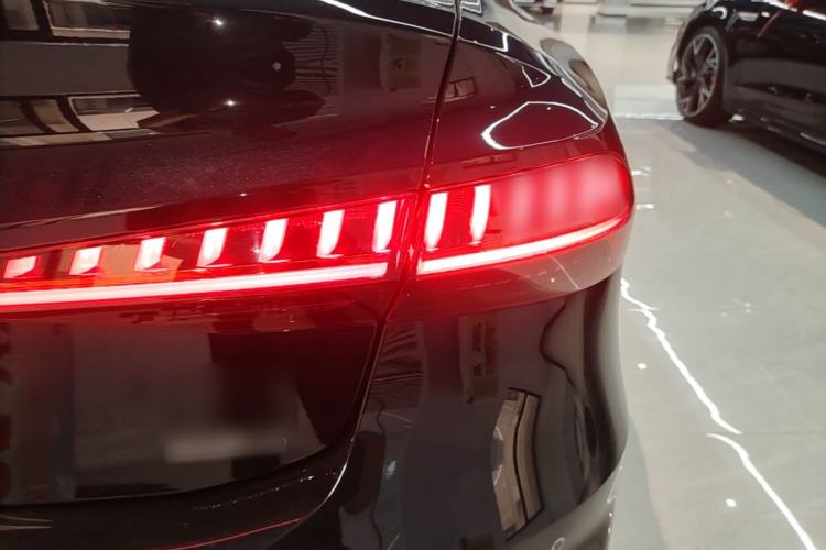 Used Audi A7L 2024 45 TFSI Luxury Edition Right Rear Taillight