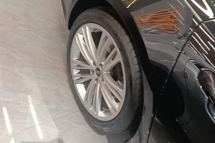 Used Audi A7L 2024 45 TFSI quattro Luxury Edition Right Rear Wheel Hub