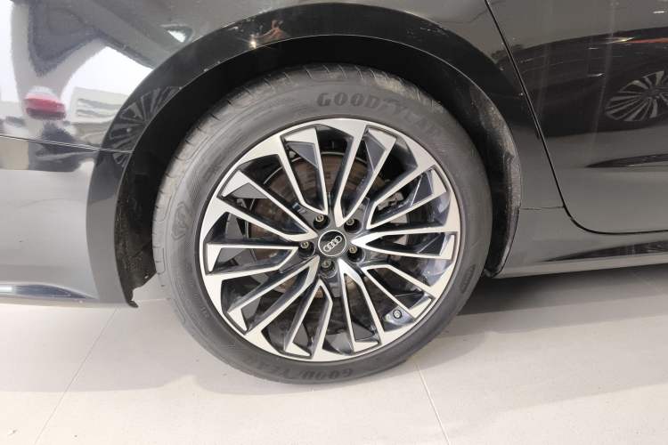Used Audi A7L 2024 45 TFSI Luxury Edition Right Rear Wheel Hub