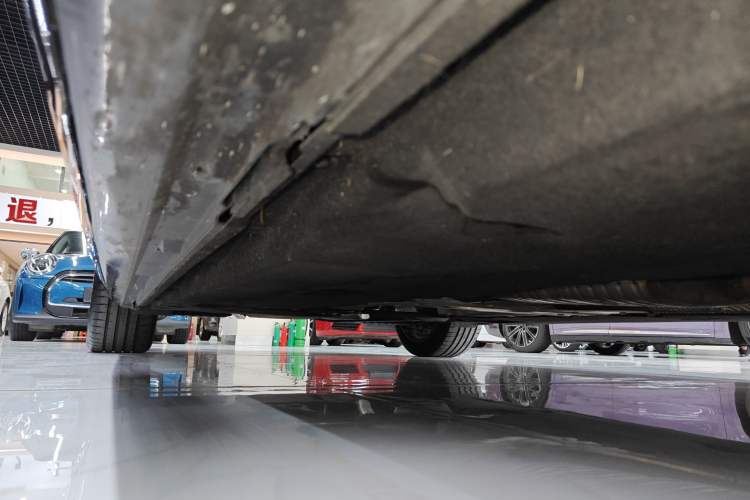 Used Audi A7L 2024 45 TFSI Luxury Edition Right Side Sill