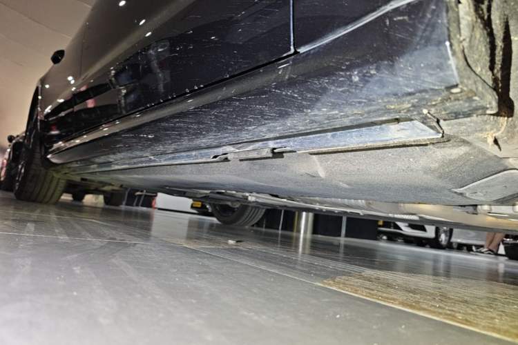 Used Audi A7L 2024 45 TFSI quattro Black Warrior Edition Right Side Sill