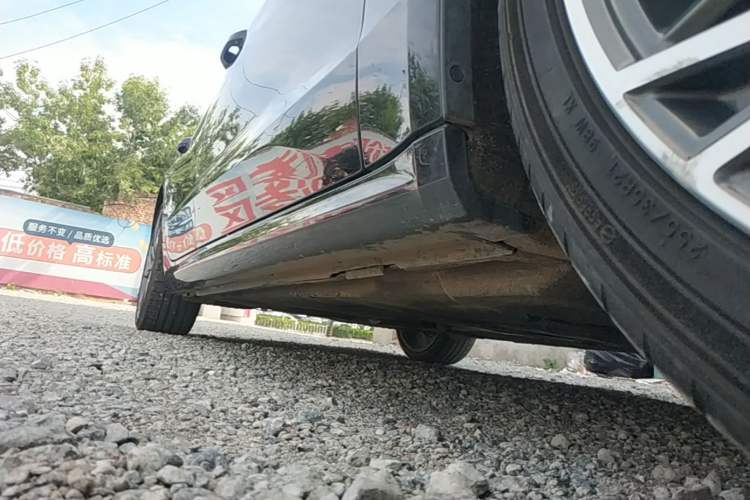 Used Audi A7L 2024 45 TFSI quattro S-line Black Warrior Edition Right Side Sill
