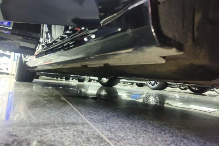Used Audi A7L 2024 45 TFSI quattro Luxury Edition Right Side Sill