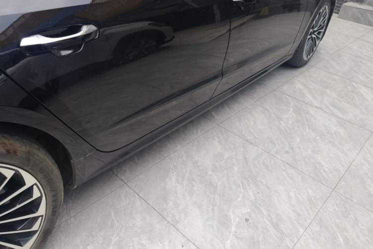 Used Audi A7L 2024 45 TFSI Luxury Edition Right Side Sill