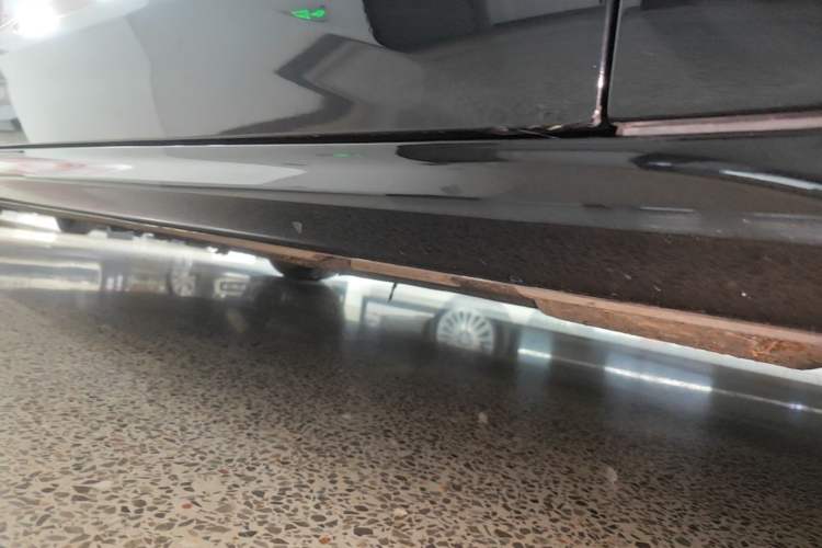 Used Audi A7L 2024 45 TFSI Luxury Edition Right Side Sill
