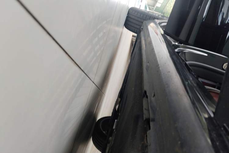 Used Audi A7L 2024 45 TFSI quattro Black Warrior Edition Right Side Sill